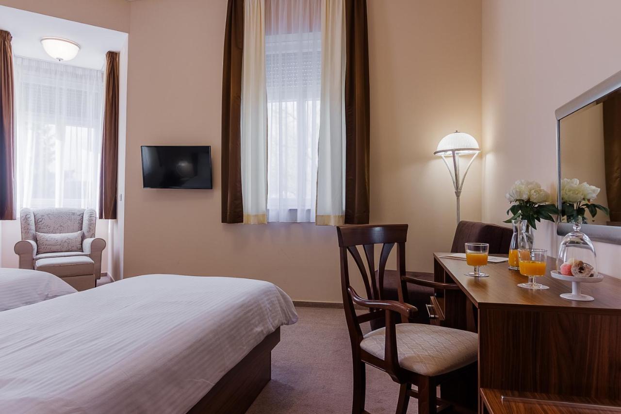 Hotel Maroon ザグレブ エクステリア 写真