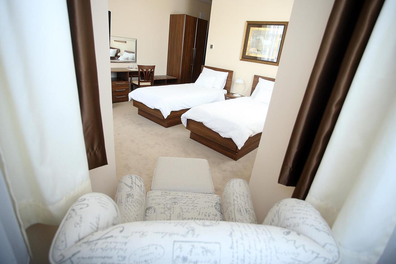 Hotel Maroon ザグレブ エクステリア 写真